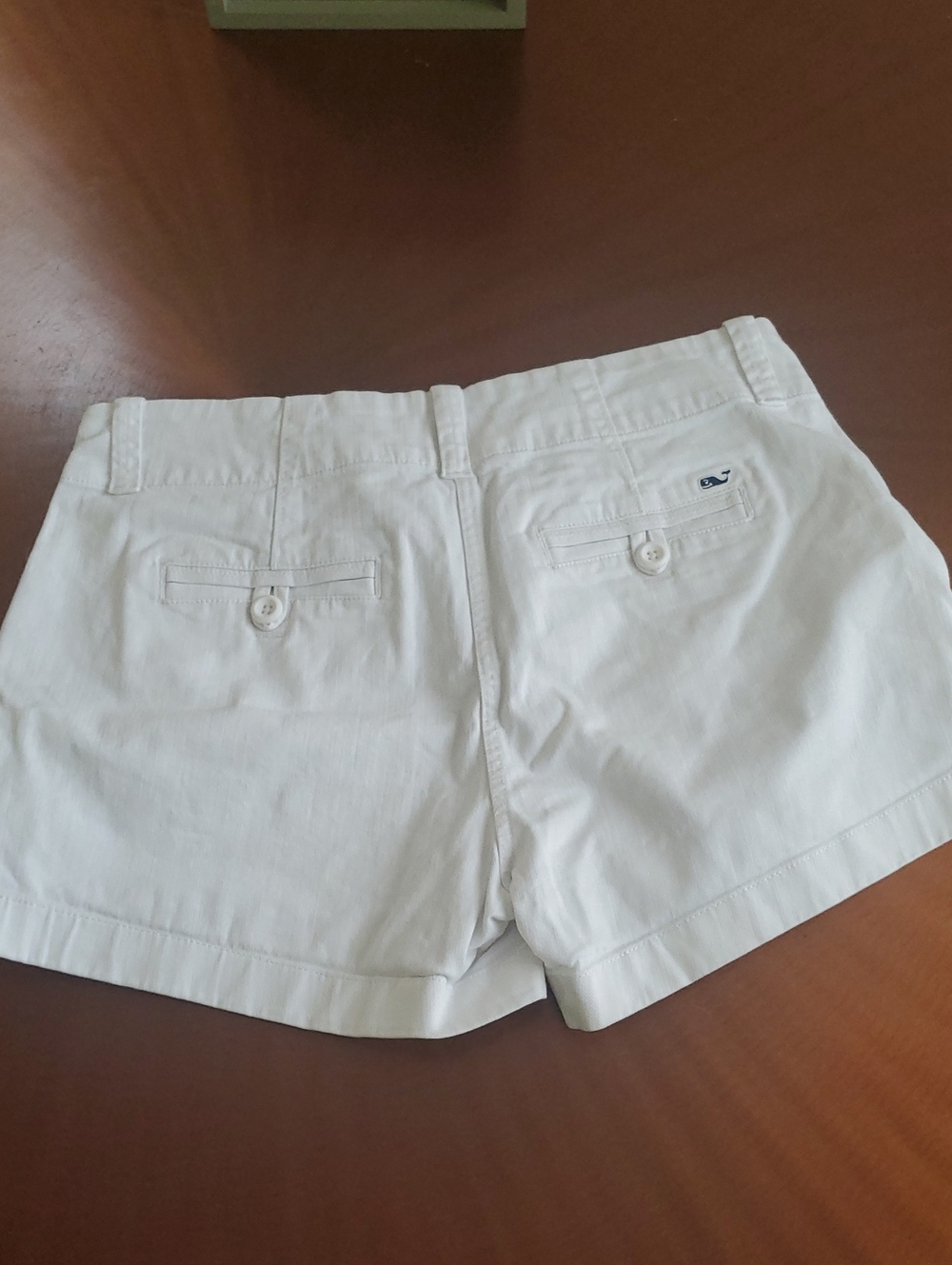 Vineyard White Cotton Bermuda Shorts with Subtle Logo